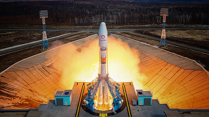 С космодрома «Восточного» стартовала ракета со спутниками связи