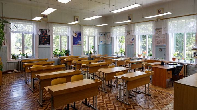 Евгений Куйвашев объявил сроки окончания дистанта для свердловских школьников