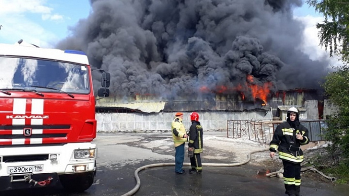 Пожары на складах области унесли миллионы рублей