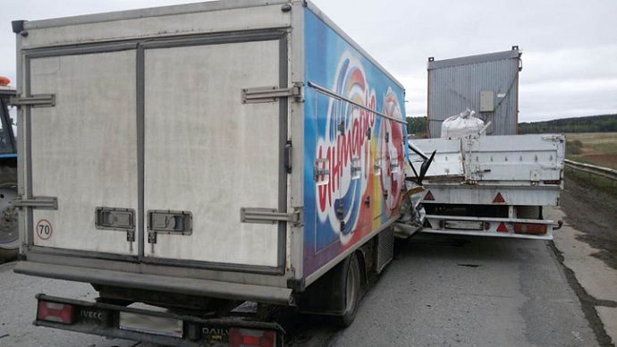 На Челябинском тракте женщина погибла в ДТП с грузовиком и полуприцепом