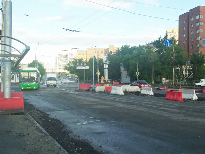Улицу Репина в Екатеринбурге открыли для движения транспорта