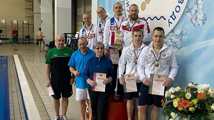 Братья из Екатеринбурга взяли три медали Кубка России по прыжкам в воду