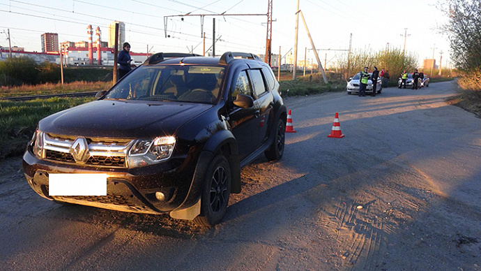 В Екатеринбурге водитель из-за яркого солнца сбил школьницу