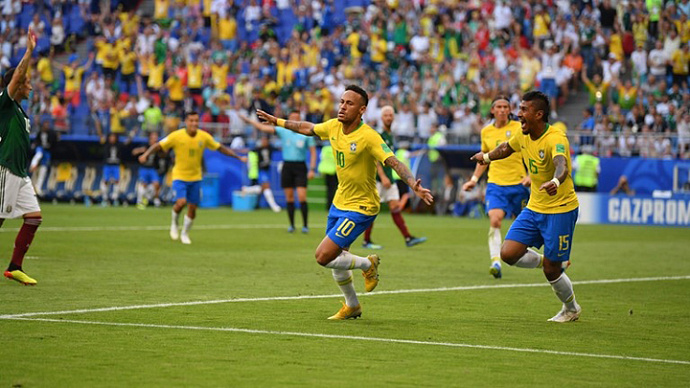 Бразилия всухую обыграла Мексику и вышла в ¼ финала ЧМ-2018