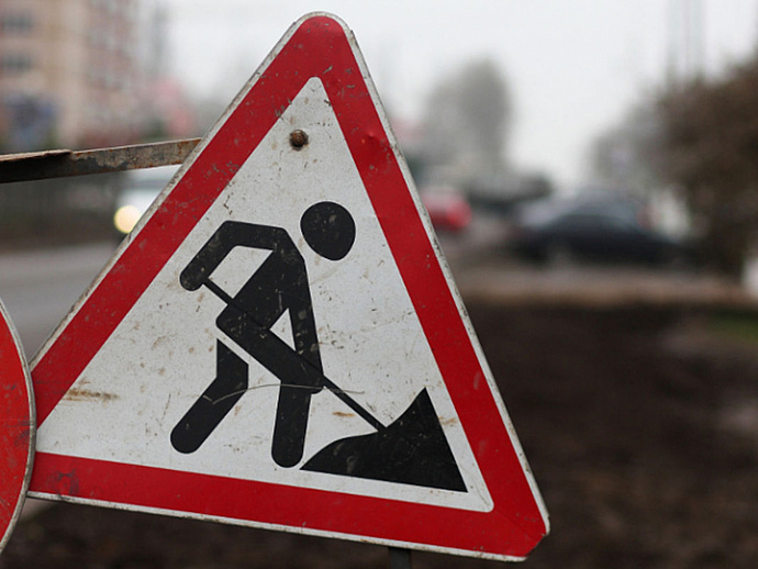 В Екатеринбурге на два месяца перекроют улицу Уральских Рабочих