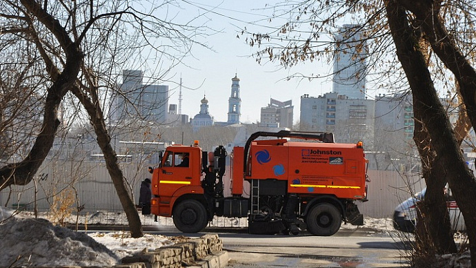 Без грязи: коммунальщики Екатеринбурга начали подготовку к оттепели