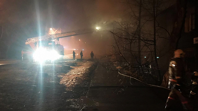 Четыре человека погибли при ночном пожаре в Пионерском посёлке
