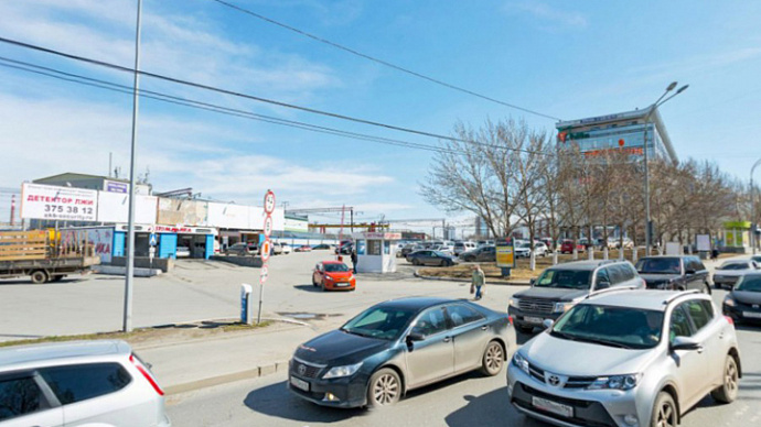 В Екатеринбурге запретят парковаться на дублёре улицы Восточной