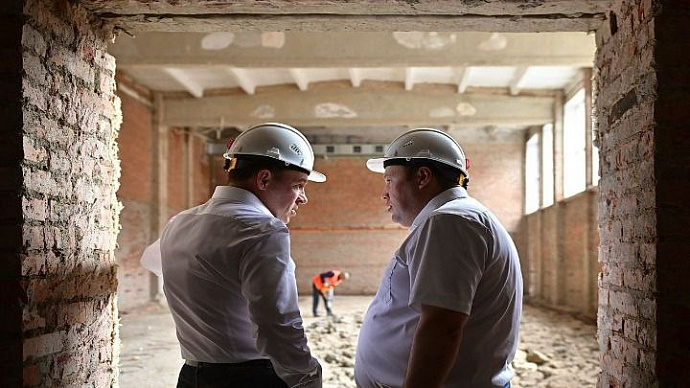 28 миллионов рублей на ремонт детского сада: губернатор Евгений Куйвашев лично проверил ход работ 