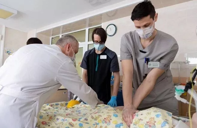 Уральские врачи спасли мальчика с полным поражением лёгких