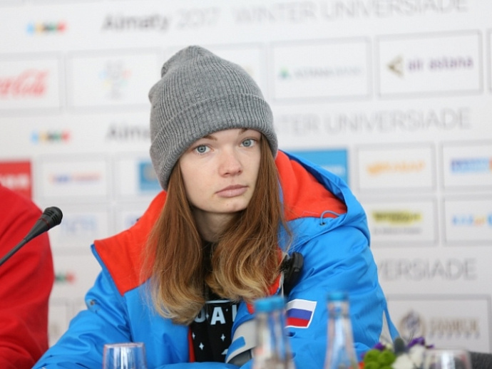 Свердловская сноубордистка завоевала золото Универсиады в биг-эйре