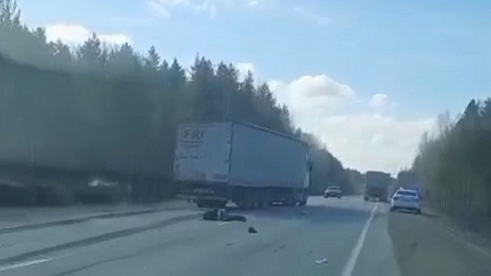Смертельное ДТП на Серовском тракте: грузовик сбил пешехода